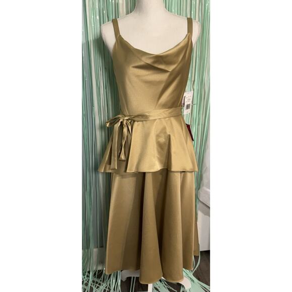 Gabby Skye Dresses & Skirts - Gabby Skye Occasion Gold Fit & Flare Cocktail Dress, Homecoming, NWT, Size 6